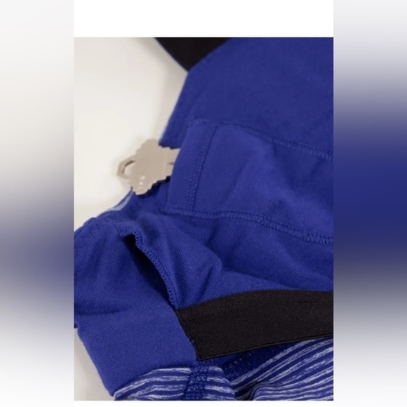 Lululemon Catch me Tank Tonka stripe blue black pigment women’s 8 top - Picture 7 of 16